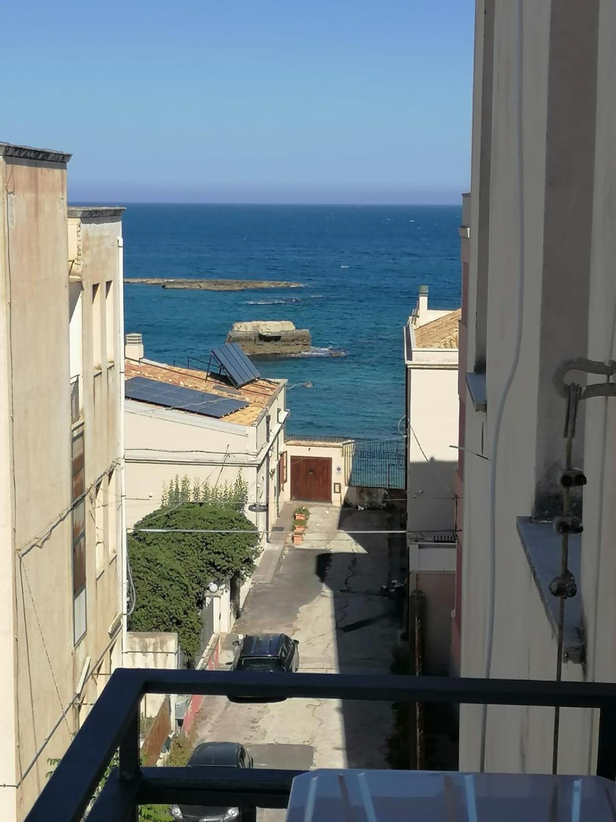 סירקוזה Sea View Apartment מראה חיצוני תמונה