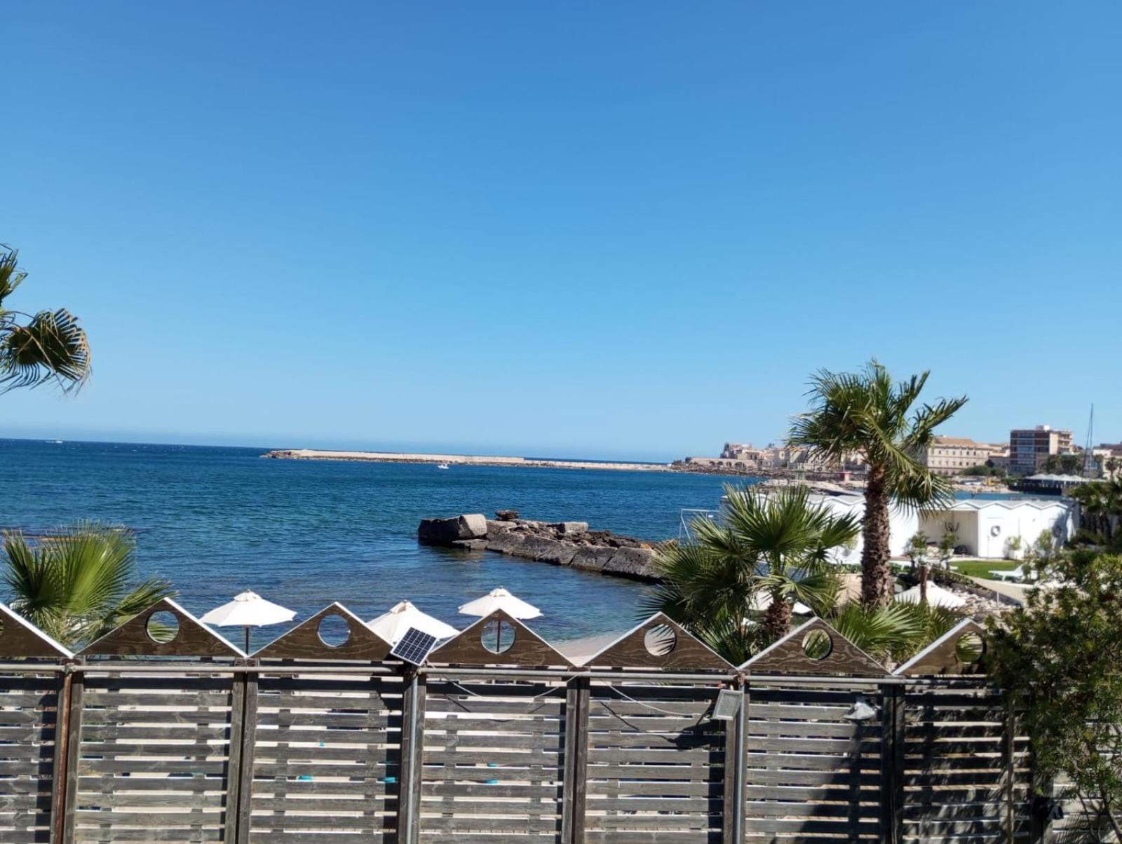 סירקוזה Sea View Apartment מראה חיצוני תמונה