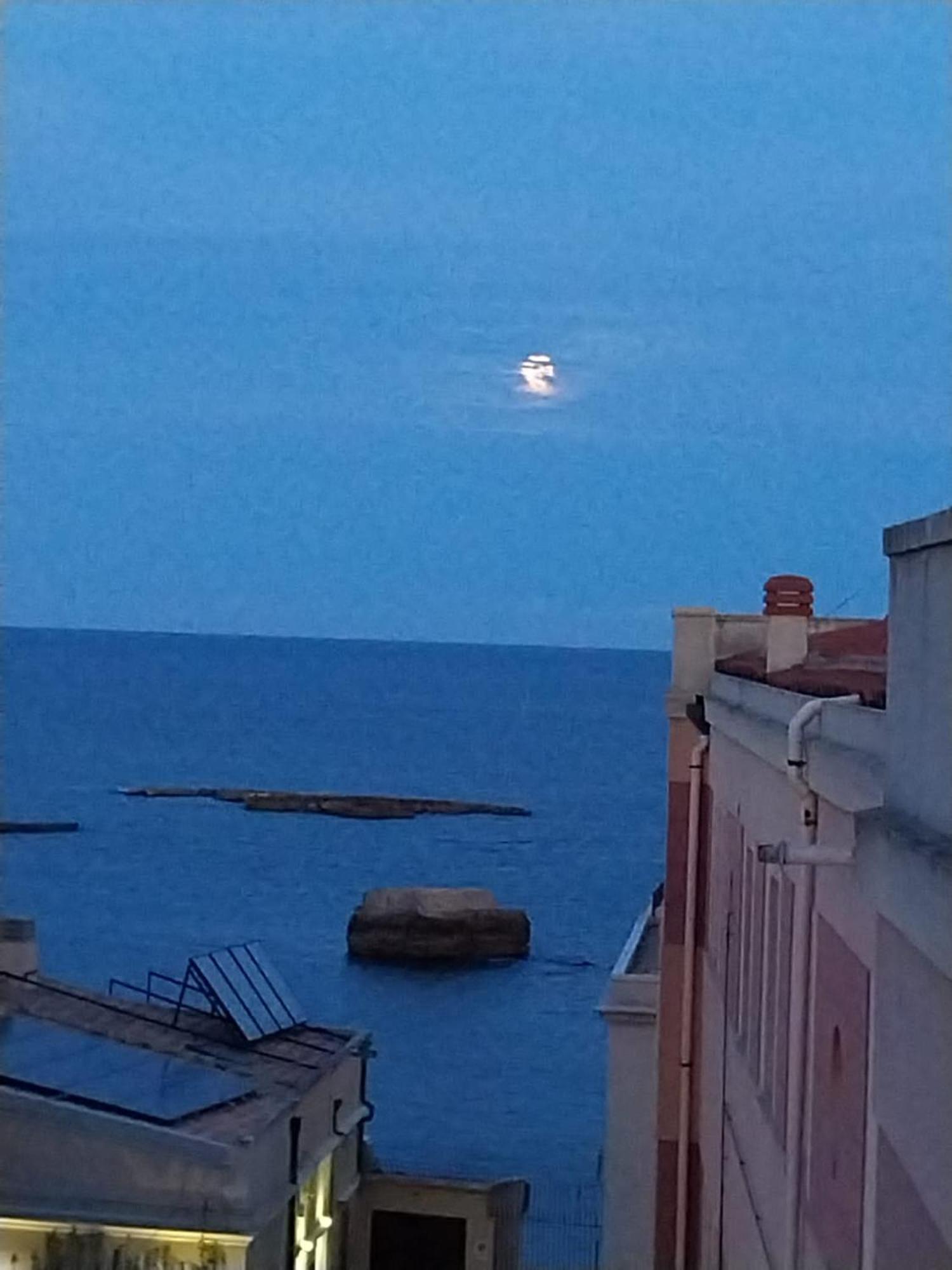 סירקוזה Sea View Apartment מראה חיצוני תמונה
